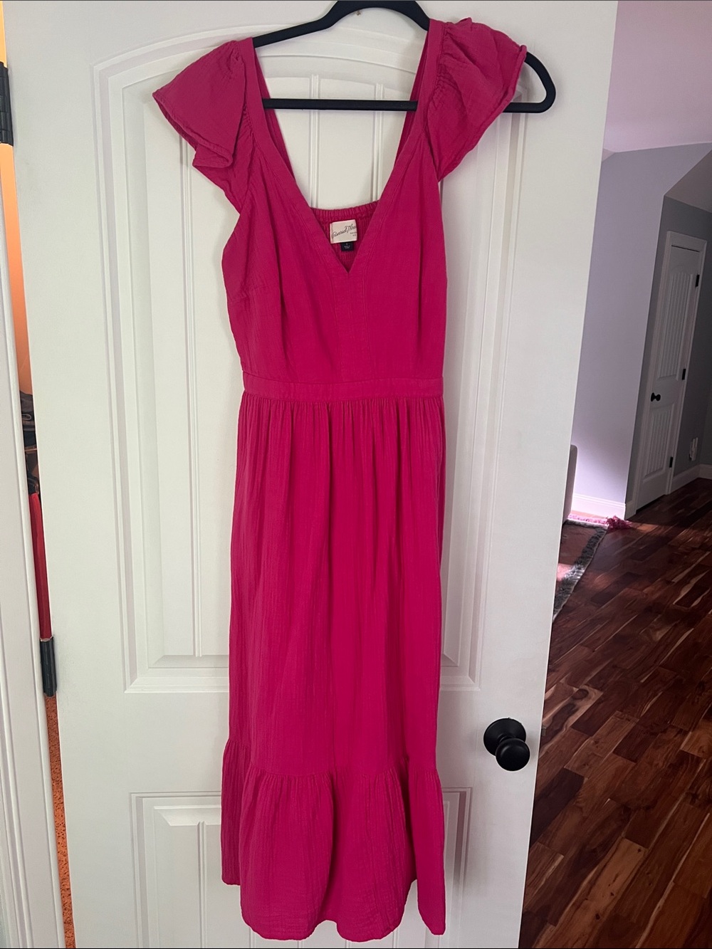 Universal Thread bright pink Maxi Dress with Flutter Sleeves, size small